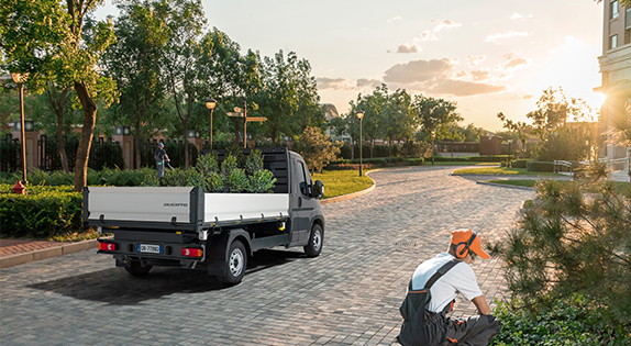 Fiat Professional Ducato Truck external view. Fiat Professional windscreen repair package